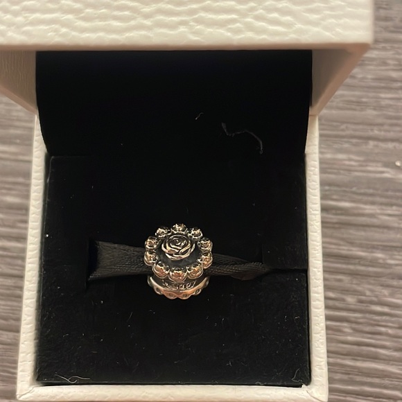 “New” Authentic Pandora Happy Birthday cake charm, sterling silver - Picture 2 of 8